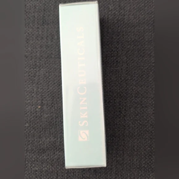 SkinCeuticals Phyto Corrective Essence Mist - Picture 3 of 4